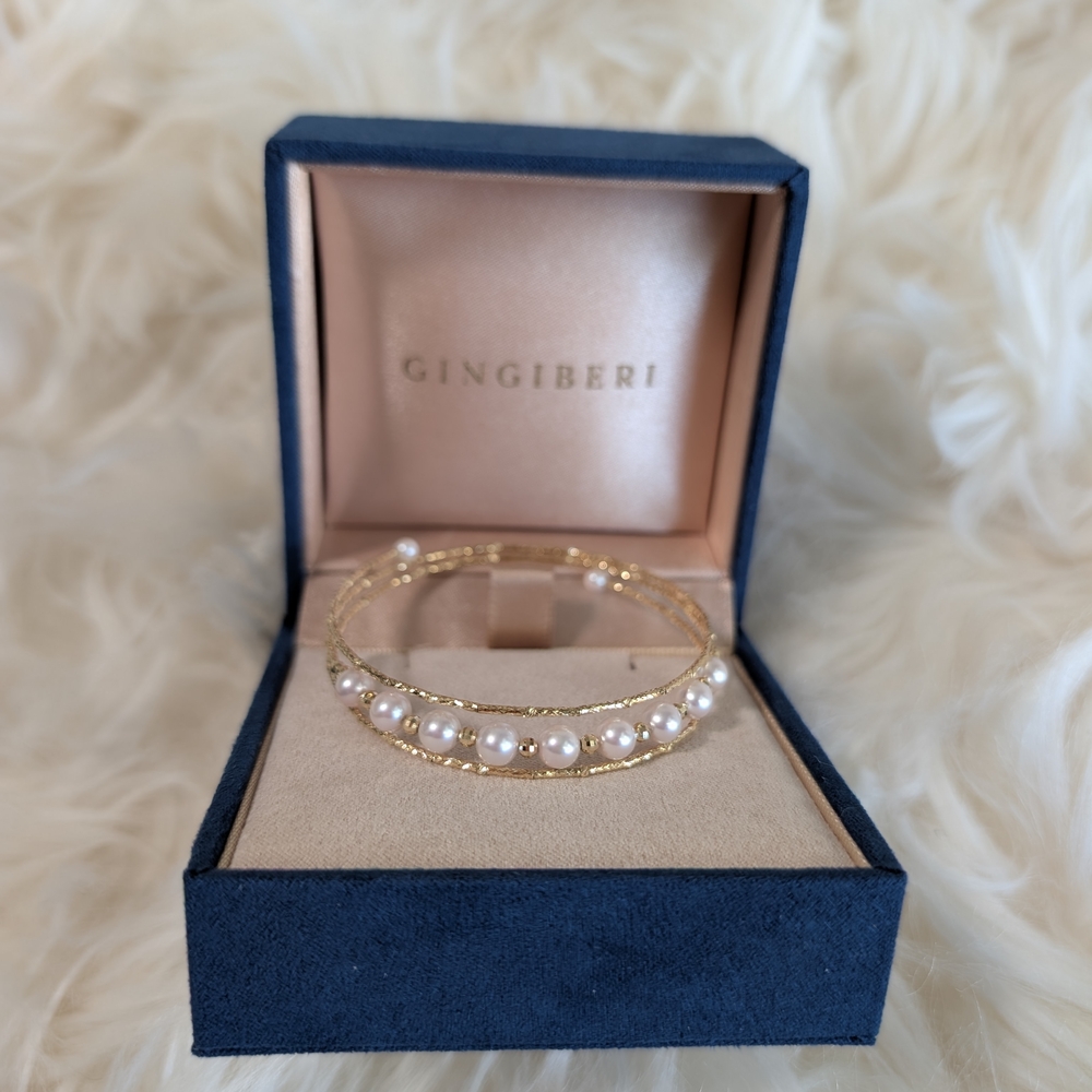 Elegant 18K Gold and Akoya Pearl Bracelet